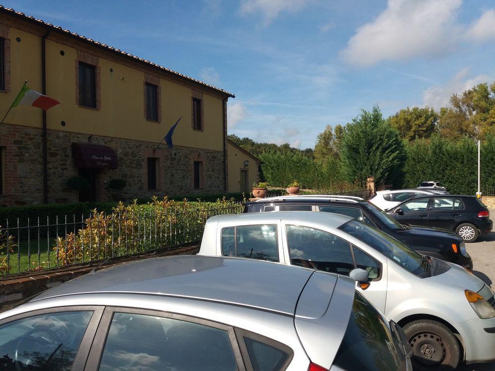 Aparthotel Oasi Del Grillo Castelnuovo Berardenga Exterior foto