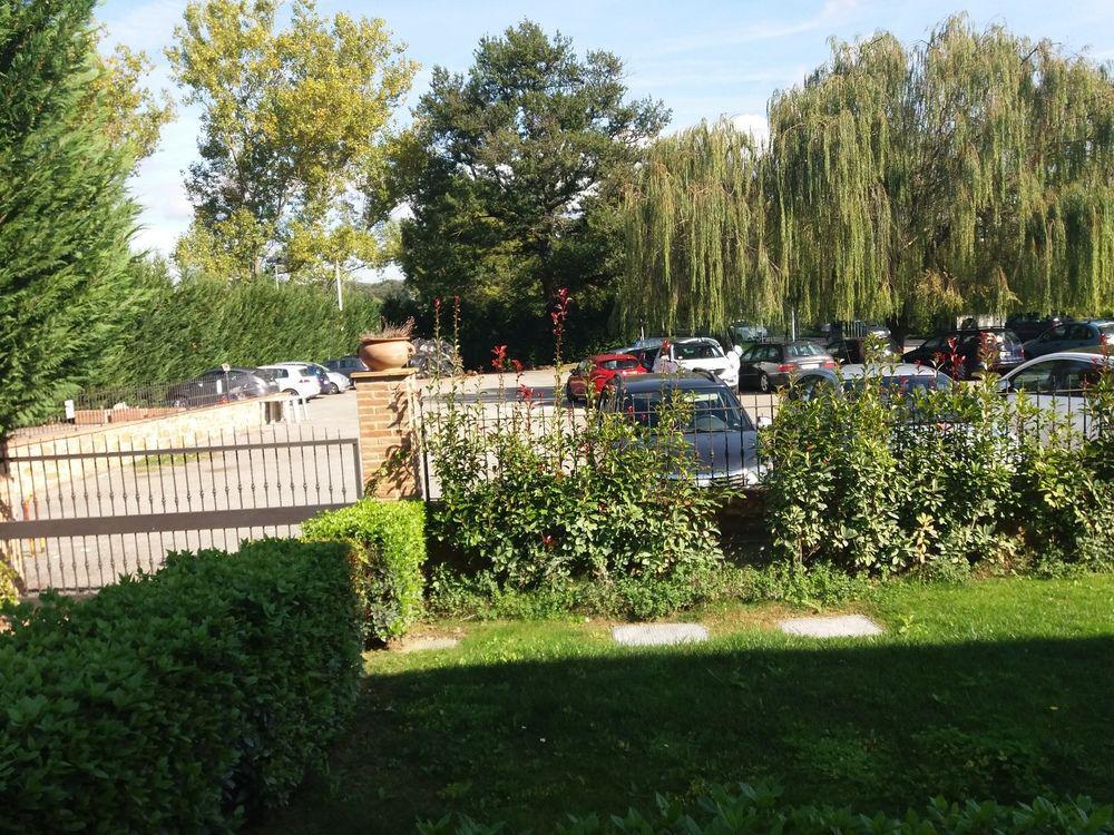 Aparthotel Oasi Del Grillo Castelnuovo Berardenga Exterior foto
