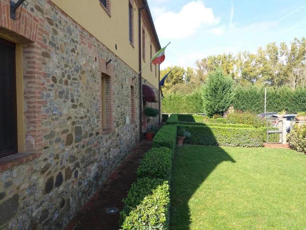 Aparthotel Oasi Del Grillo Castelnuovo Berardenga Exterior foto