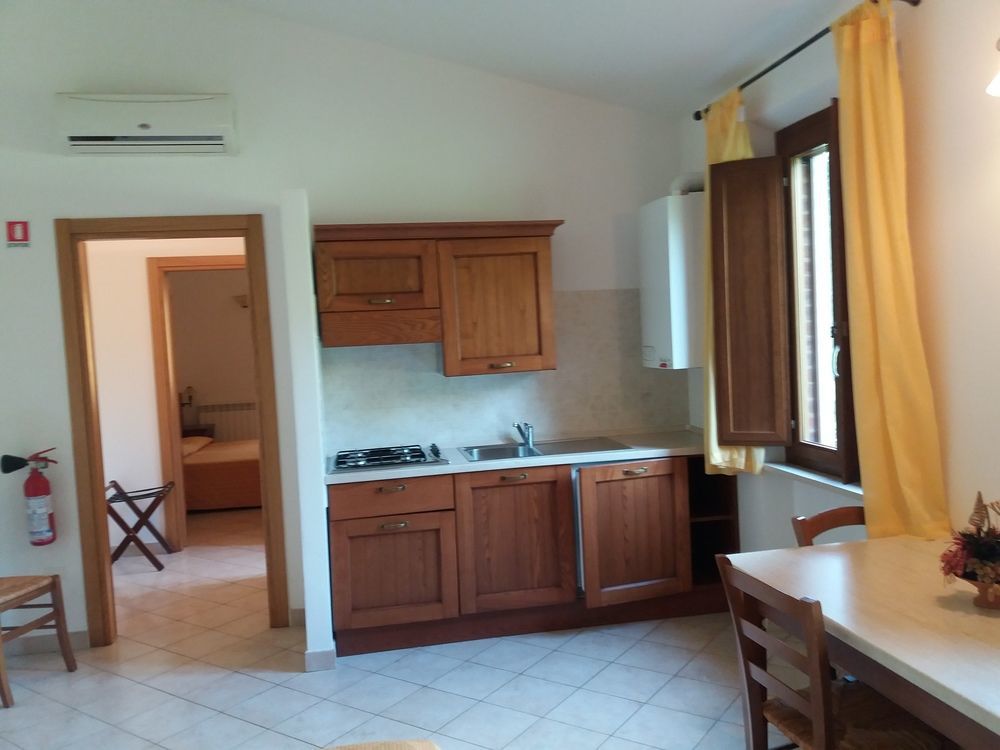 Aparthotel Oasi Del Grillo Castelnuovo Berardenga Exterior foto