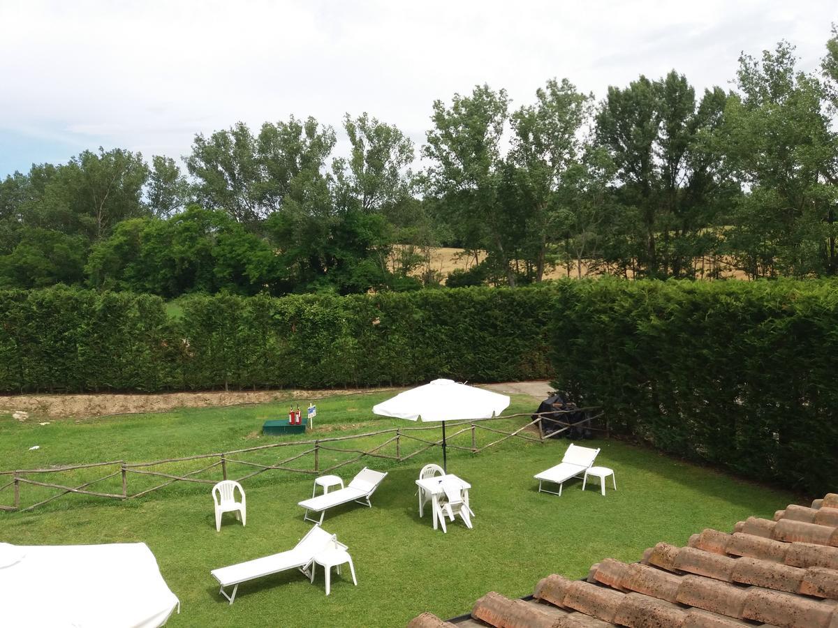 Aparthotel Oasi Del Grillo Castelnuovo Berardenga Exterior foto