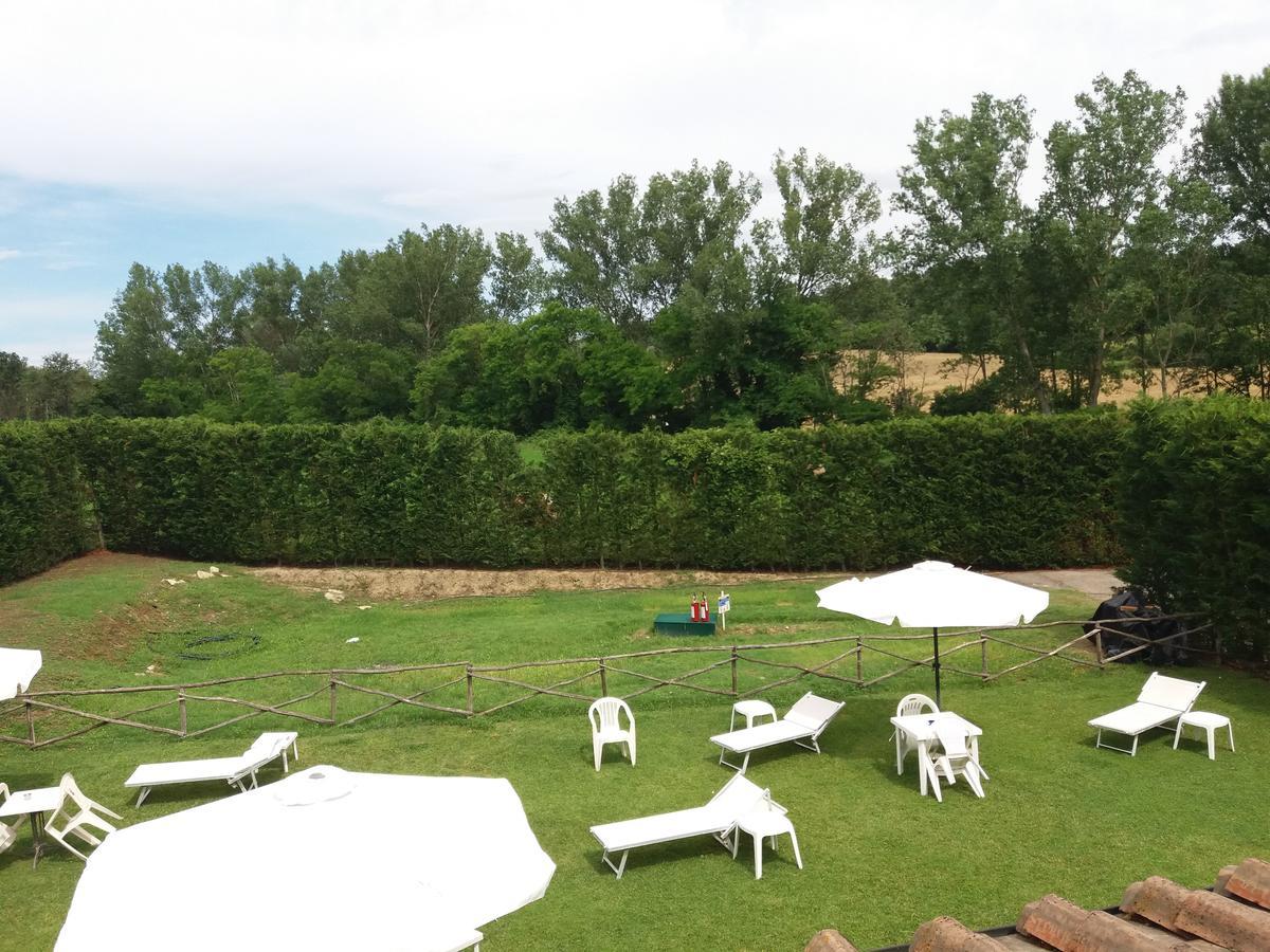 Aparthotel Oasi Del Grillo Castelnuovo Berardenga Exterior foto